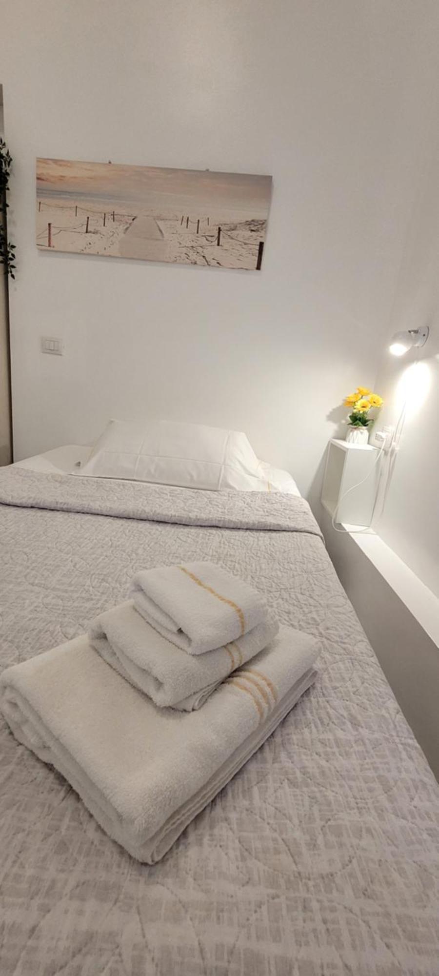 Affittacamere Guesthouse Maristella Каляри Екстериор снимка